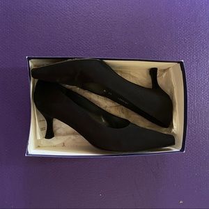 USED Stuart Weitzman Fable Black Peau Pump